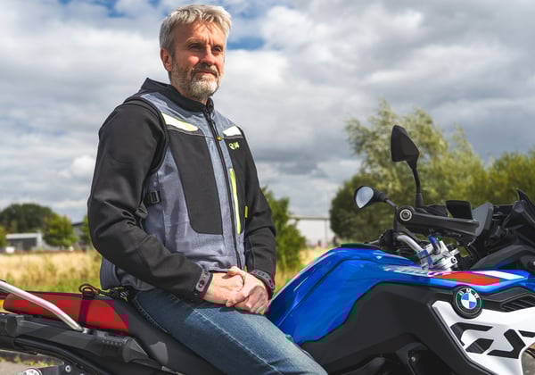 Motoairbag MAB V4 airbag vest review  featured image