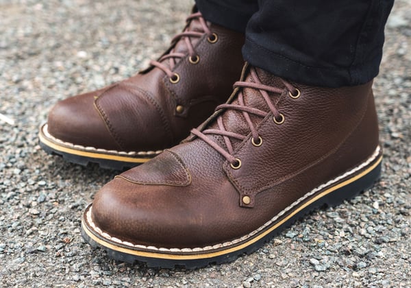 Video: Top 5 classic motorcycle boots featured image