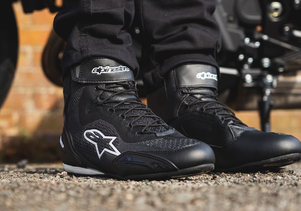 Video: Top 5 short sports boots featured image