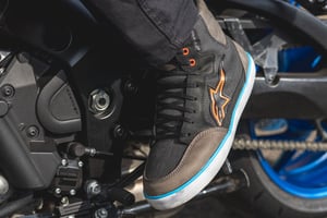 Video: Top 5 motorcycle trainer boots