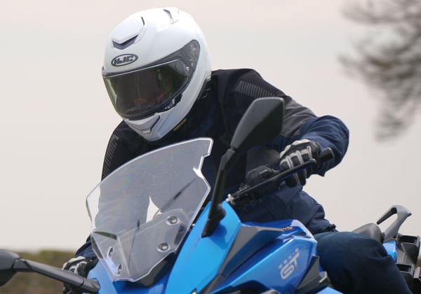 Video: HJC RPHA-71 helmet review featured image