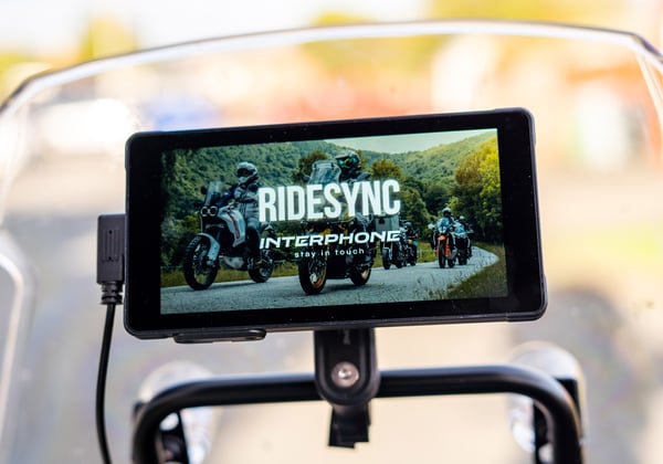 Video: Interphone Ridesync smartphone connection system review featured image