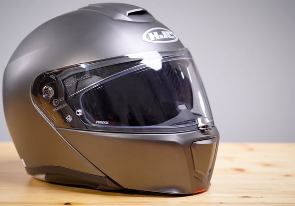 Video: HJC RPHA-90S helmet review featured image