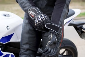 Video: RST Tractech Evo 4 gloves review