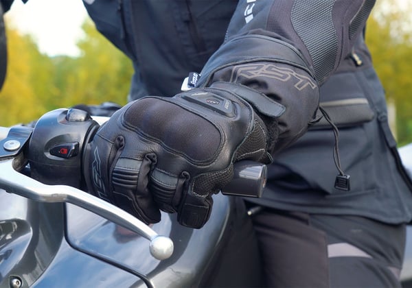 Video: RST Pro Series Paragon 6 heated gloves review featured image